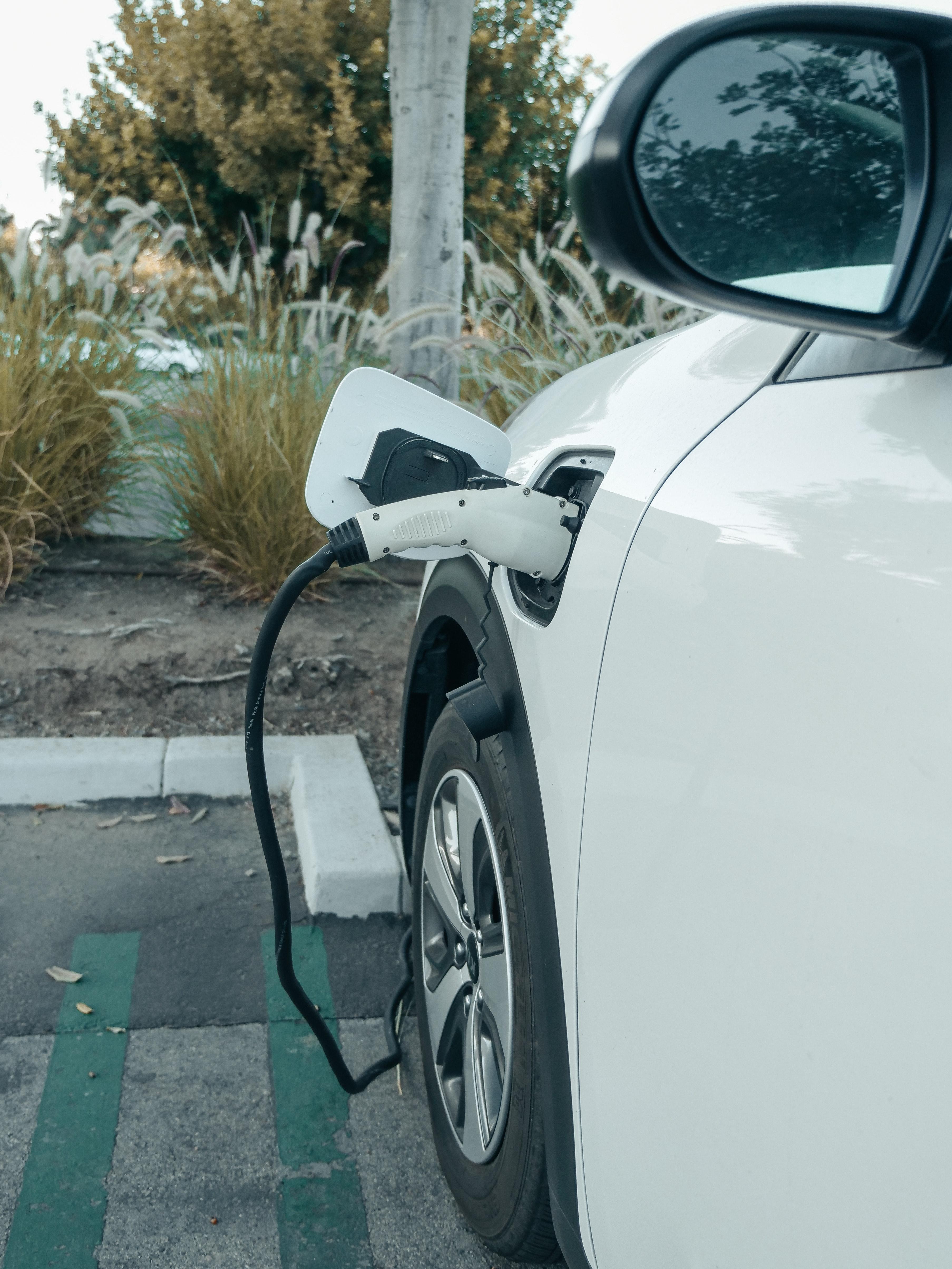 how to charge tesla rental