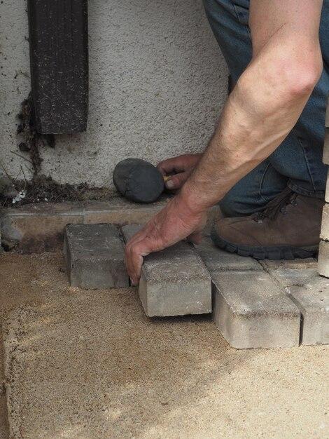  How To Attach 4X4 To Concrete Deck Block 