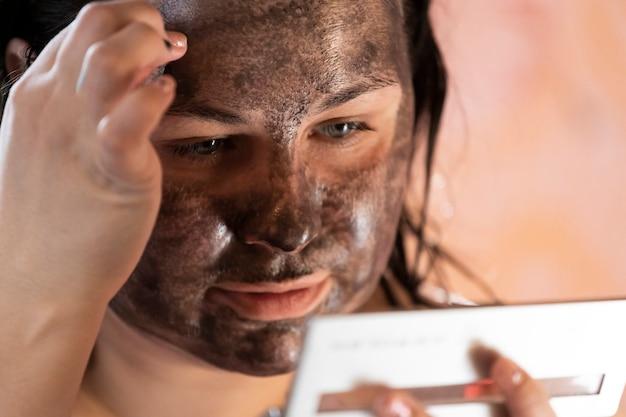  Does Mud Make Your Skin Soft 