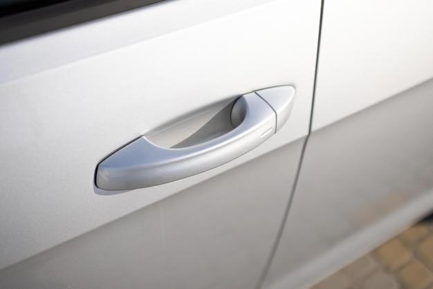  How Does A Car Door Handle Work 