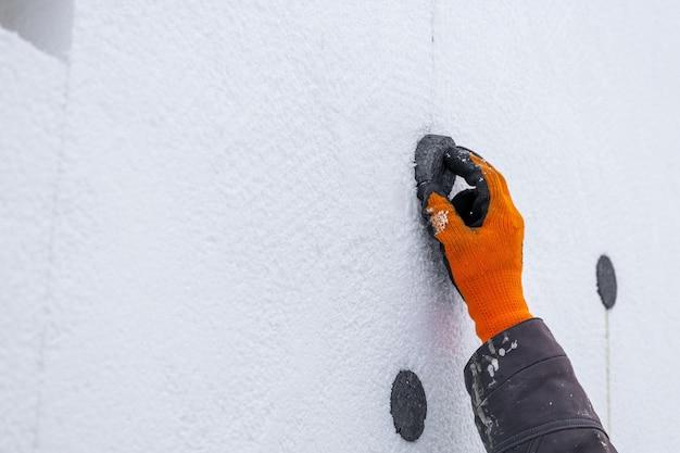 How Long Should Polyurethane Dry Between Coats 