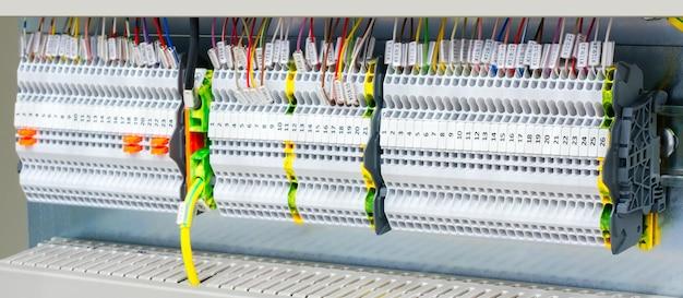  How Many 12 2 Wires In A Junction Box 