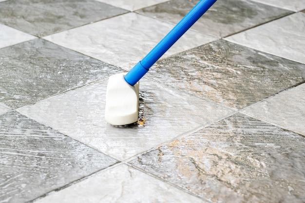 How To Clean Ceramic Tile Floor Without Leaving A Film 