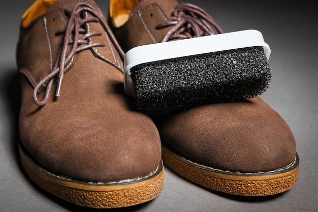 How To Clean Brown Shoes 