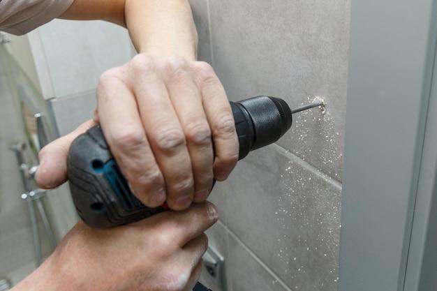  What Screws To Use For Ceramic Tile 